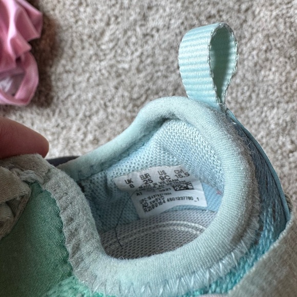 Girls Puma Rainbow Rift slip on running sneakers Pink & Yellow Sneakers Size 8 - Picture 10 of 10